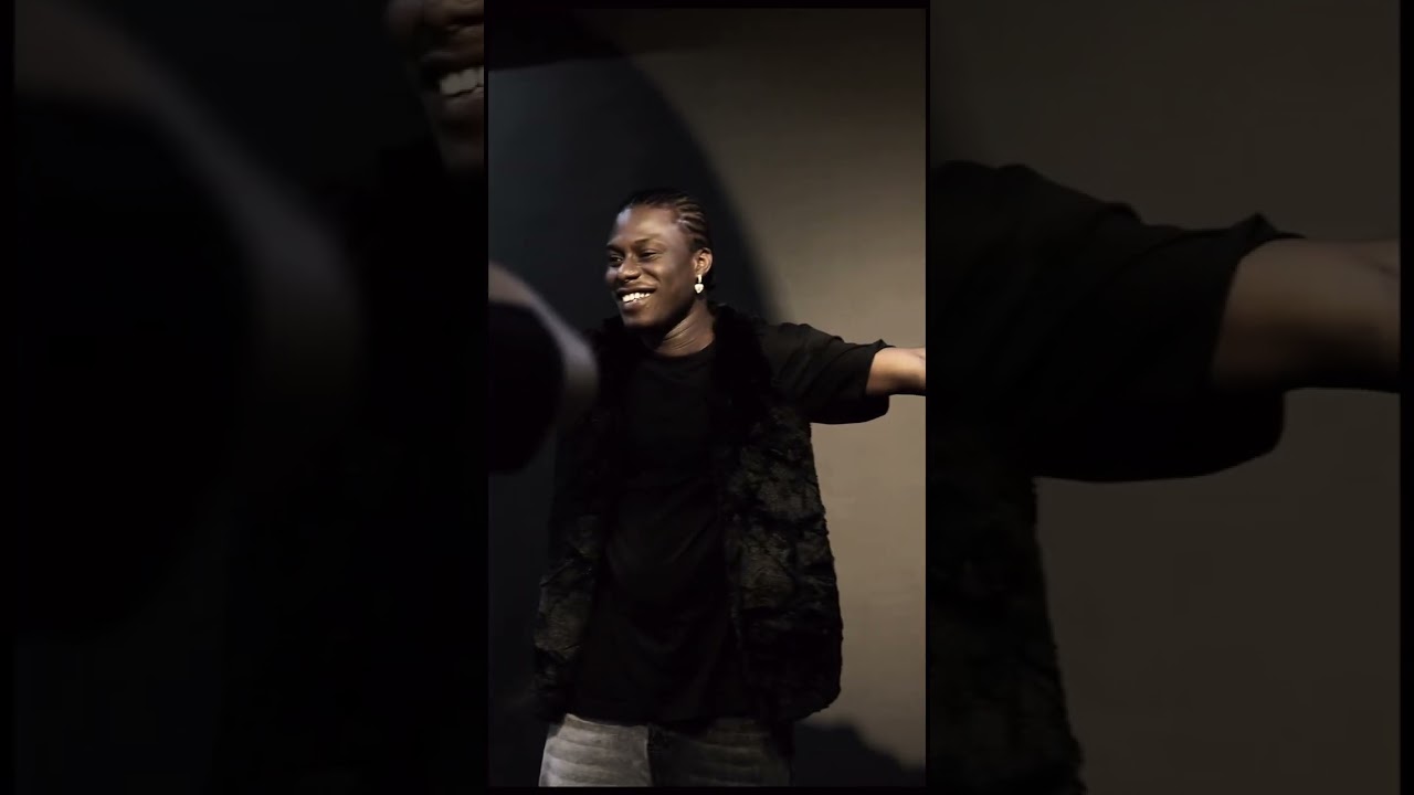 Watch Juniorboy - Merceee (Full Visualizer) on YouTube Watch Juniorboy - Merceee (Full Visualizer) on YouTube