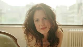 Mary-Louise Parker