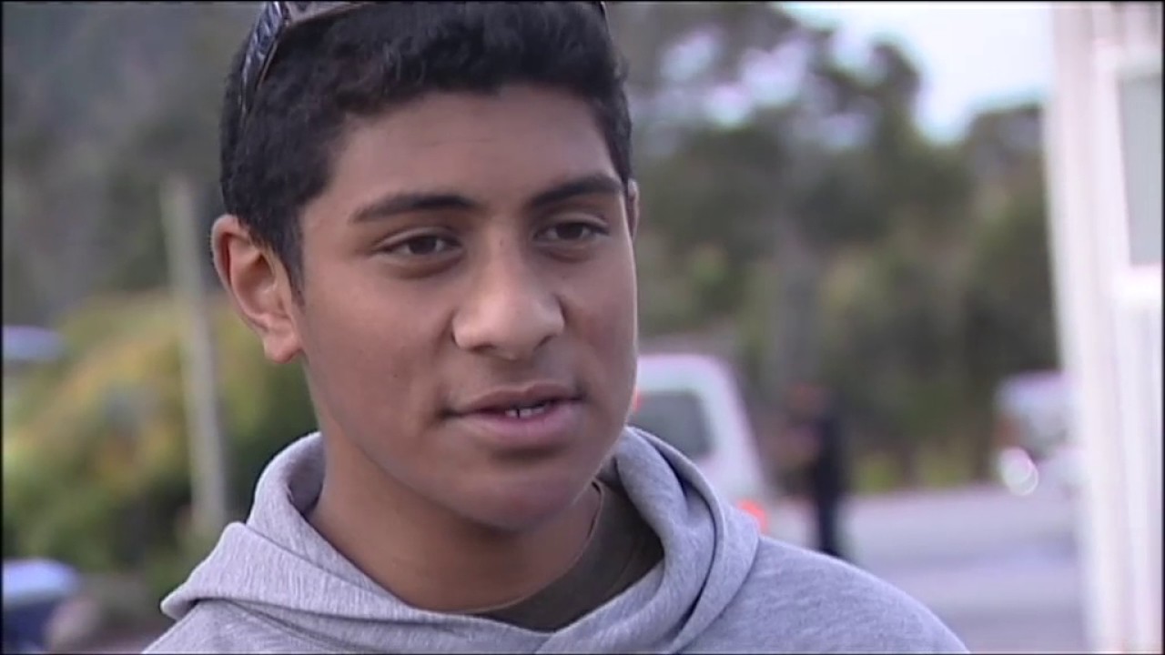 Working in New Zealand 3 - Line Fishing, Plumbing, Auto Bodywork  - JTJS1 Ep 3