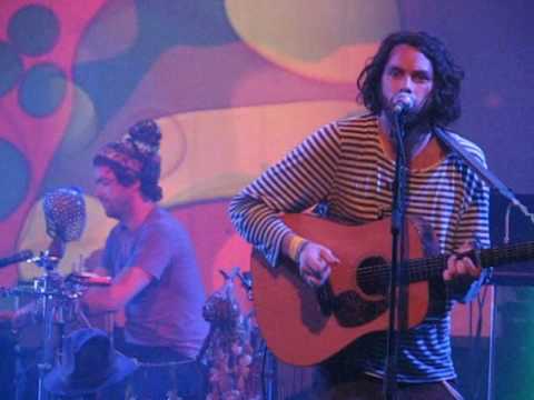 Tunng - Hustle (live in Brussels 2010)
