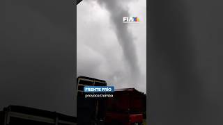 Frente frío 28 provoca tromba en Teapa; autoridades mantienen vigilancia permanente