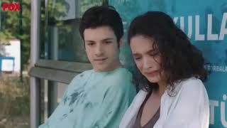 Neden Hep Bu Kiz Ağlıyo Üzülüyo Şfet