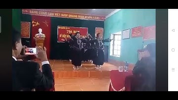 màn múa với trang phục truyền thống dân tộc nùng