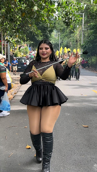 Cachiporrista de Cocodrilos 🐊 Marching Band