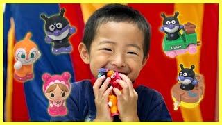 【寸劇】アンパンマンのおもちゃ隠された😳子供が隠してパパが探すよ😆6コ全部探し出せ！Pretend play Hid Anpanman Toy【宝探しゲーム】 screenshot 2