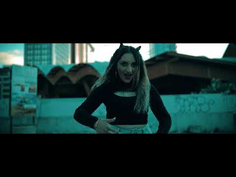 Shara - Dammi un motivo (official video)