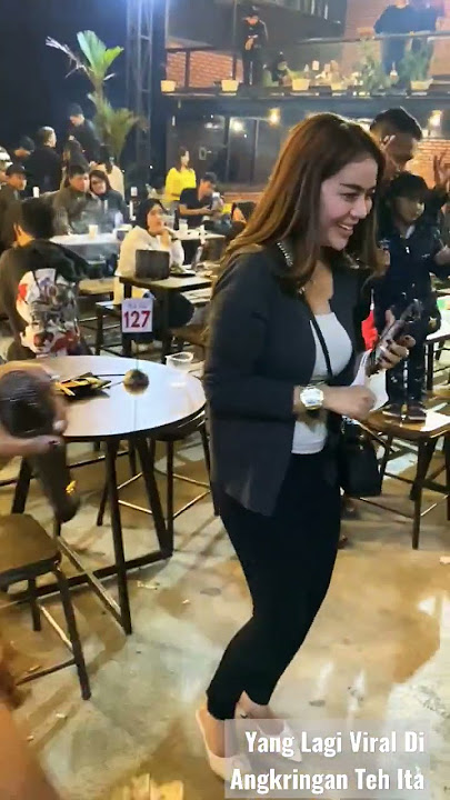 Part 2 Yang Lagi Viral Di Angkringan Teh Ita