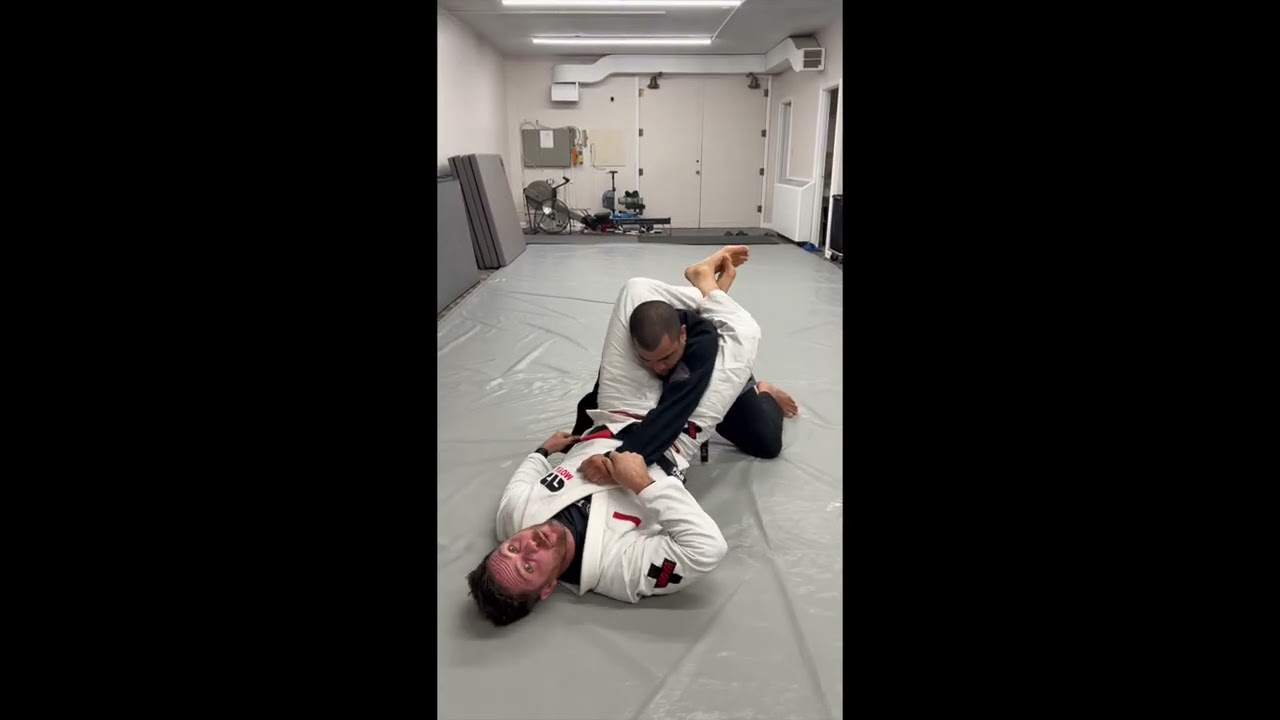 Triangle choke from spider guard