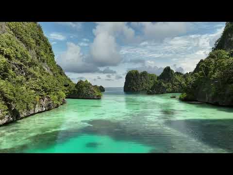 Raja Ampat Yacht Video