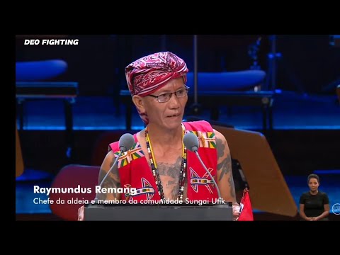 Pidato Kepala Desa Batu Lintang : Raymundus Remang Dayak Iban Sungai Utik di Portugal