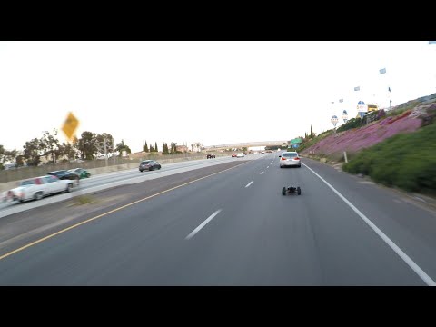 kraton 8s hits the "FREEWAY" (must 👀) how fast you think it went?