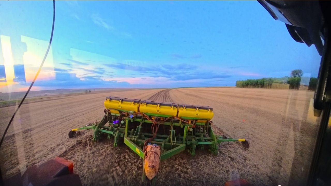 BOTANDO PRA RENDER | DORMI 3 horas e VOLTEI