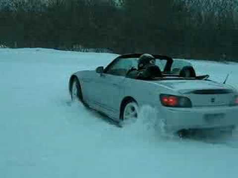 Driving a honda s2000 in the snow #1