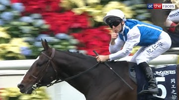 SOSIE STRIKES IN THE HONG KONG VASE! | Master Trainer Andre Fabre lands a fourth Vase at Sha Tin