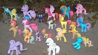 Mencari Mainan Di Air  Mainan Kuda Poni Pinkie Pie Sweetie Belle Fluttershy Scootalo Rarity 