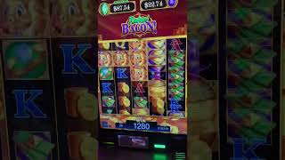 Little bonus on Rakin Bacon! 🥓🐷🐷 #lilpiggy #mk21slots #bonus #resortsworldlv #lasvegas #vegas