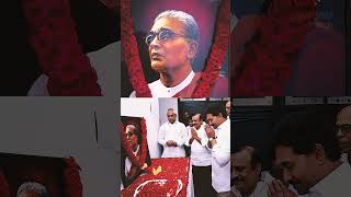వైసీపీ కేంద్ర కార్యాలయంలో టంగుటూరి ప్రకాశం పంతులు గారి వర్ధంతి సందర్భంగా జగనన్న నివాళులర్పించారు!
