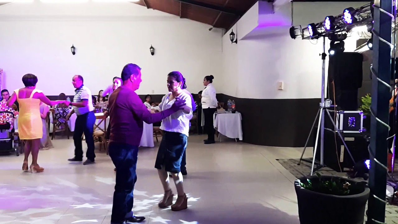 Medley Chachachas  by Sonora Habana  🇨🇺