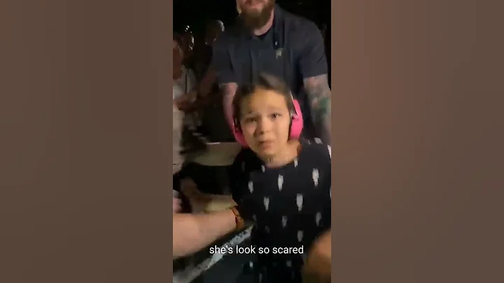 Billie really care to fans🤍 #billieeilish #concert #shorts #happierthanever