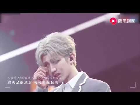 偶像练习生：蔡徐坤偶像练习生决赛C位登顶完整版，看的太激动了