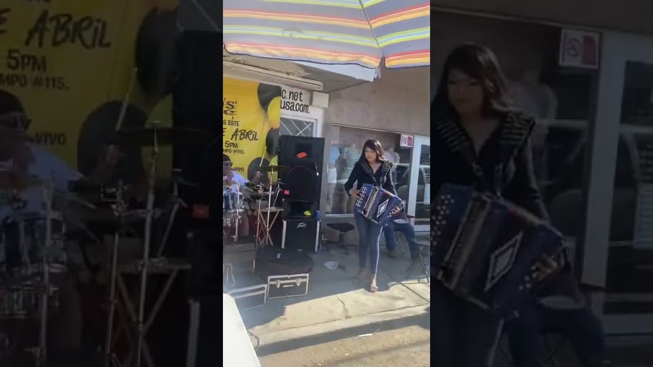 Famous Ones - 10th Anniversary of Campos Music auf YouTube ansehen Famous Ones - 10th Anniversary of Campos Music auf YouTube ansehen