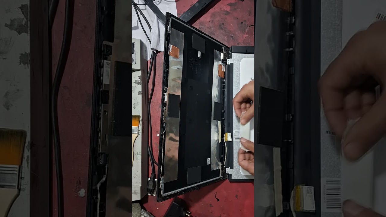 Laptop Display Screen Replacement in Levono Laptop