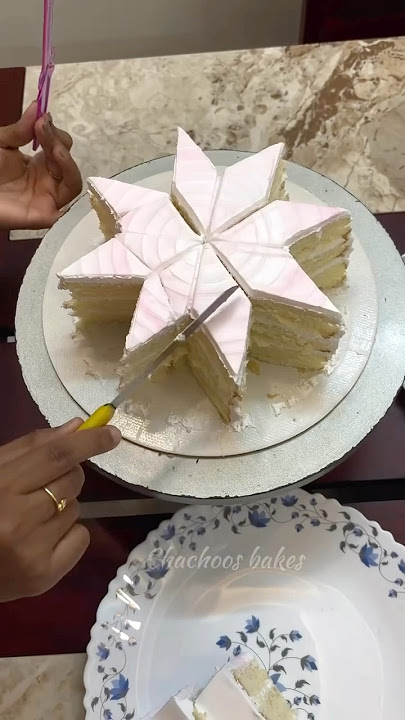 1 kg cake into 32 peices #cake #cakedesign