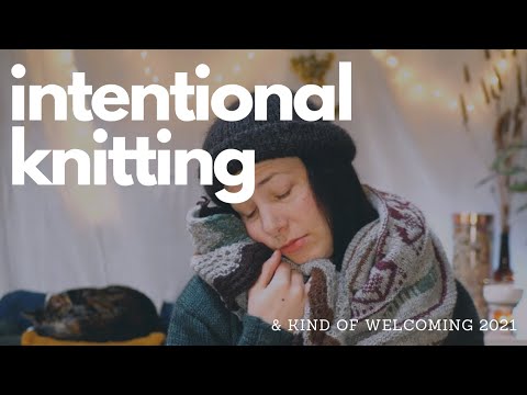 New Year, intentional knitting and a few Questions | Episode 49 | Heather u0026 Hops Knitting Podcast |