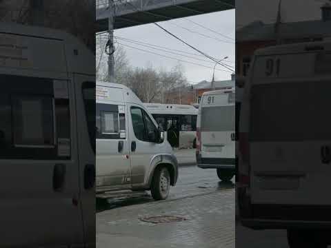 Из ролика про маршрутки. Иногда общественный транспорт в городах специально разваливали ради них.