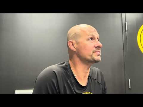 Capa de Don Kelly, Pirates, on adding Jacob Gonzalez, Brandon Eisert
