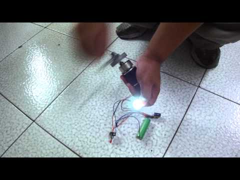 手搖式發電機