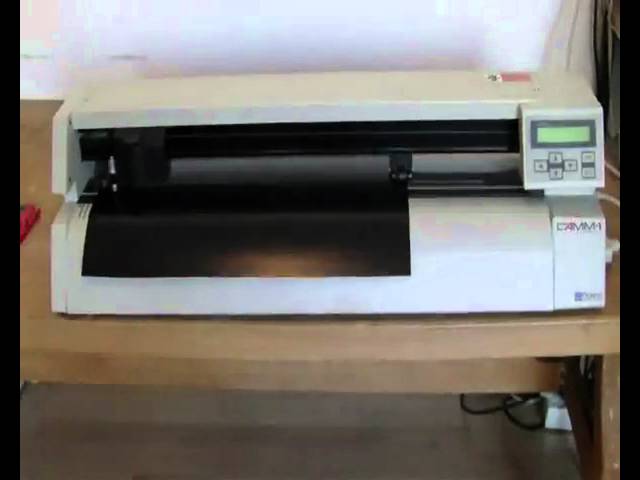 Roland CAMM-1 PNC-1100 - YouTube