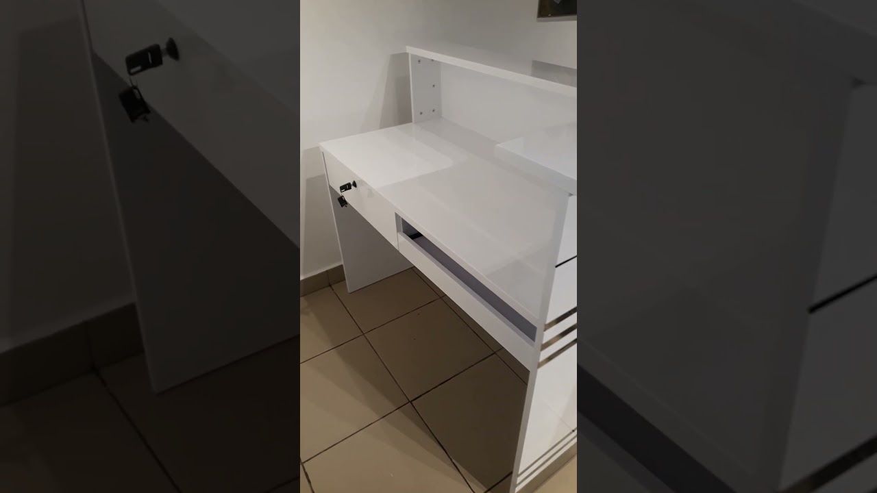 L-Shape Reception Desk