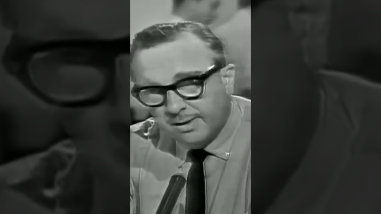 Уолтер Кронкайт объявляет о кончине президента Кеннеди 22 ноября 1963 года