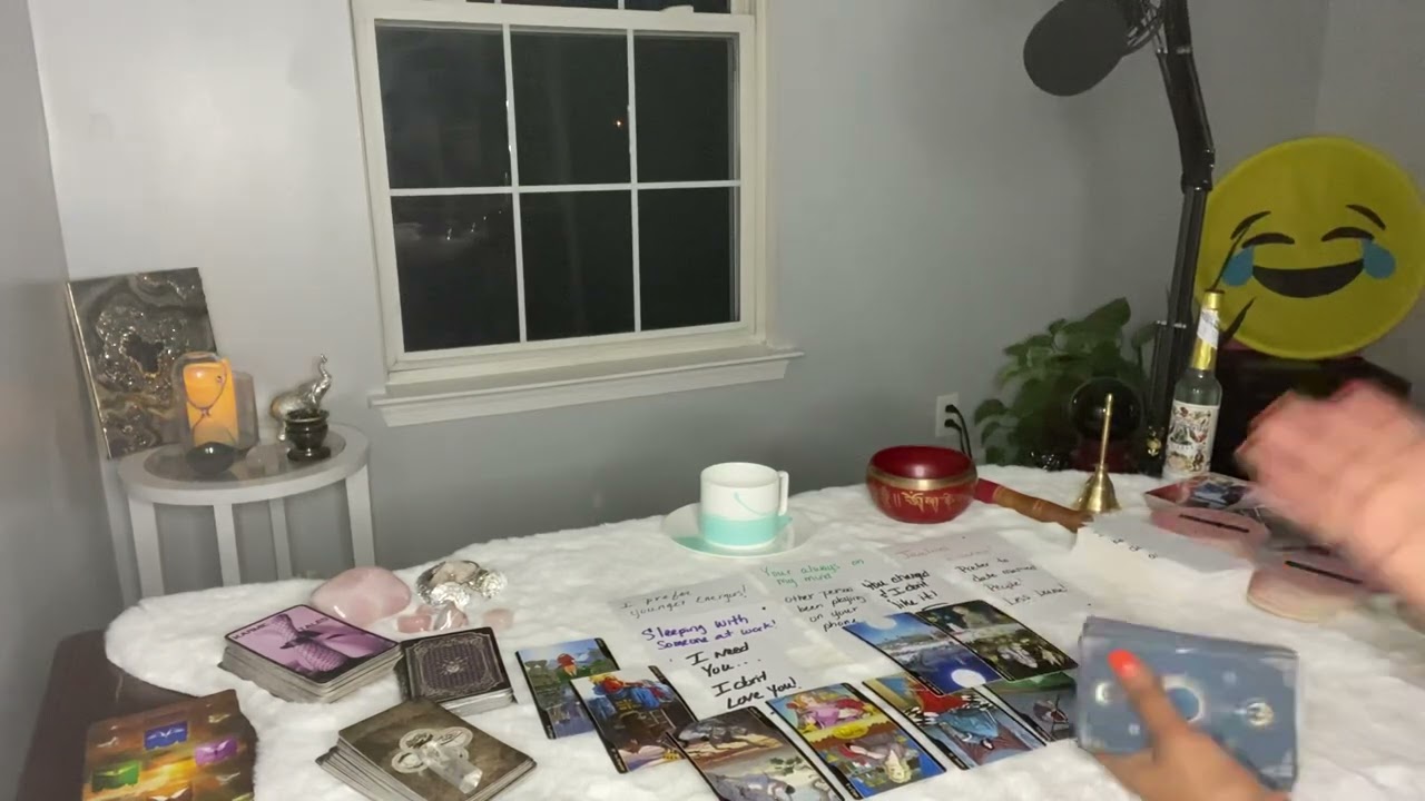 PISCES ♓️ PREFERS YOUNGER ENERGY. JEALOUS ENERGY.. SLEEPING WITH SOMEONE AT WORK .. U CHANGED.