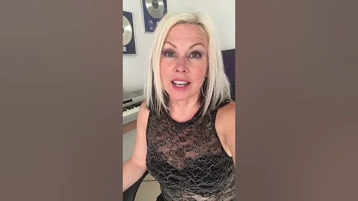 Terri Nunn & Berlin performing at Canyon Lake Sept...