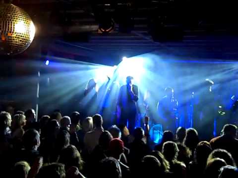 BowieVision: "Heroes" live at Doug Fir Lounge