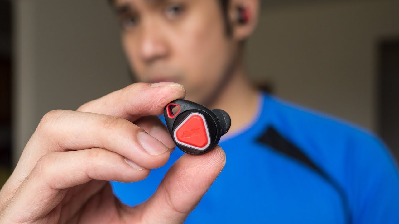 AxumGear Sports Earbuds Review: all talk, no bite