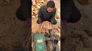 😱लकड़ी के टुकड़े करने की स्पेशल मशीन ने तहलका मचा दिया#farming #woodchuter #short #machinerychannel