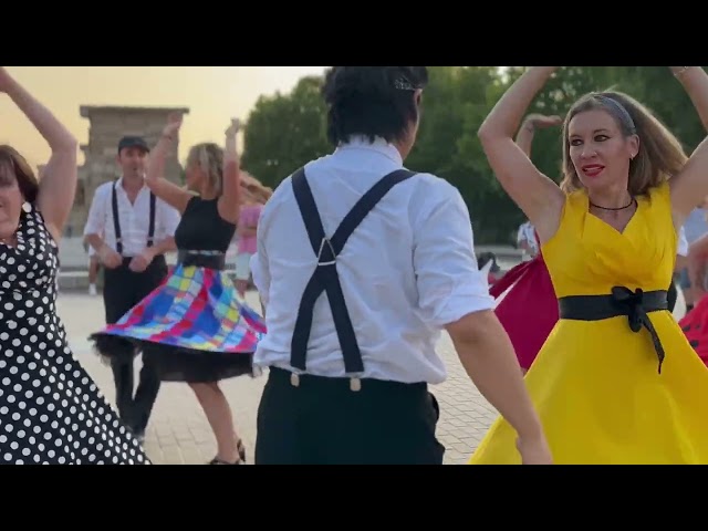 La rueda de Casino es una de las disciplinas mas atractivas y divertidas de nuestra escuela. Cada vez mas alumnos se sum