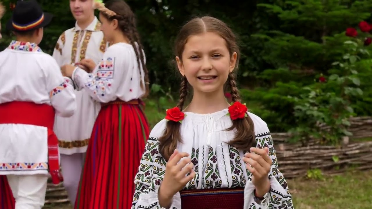 Maria Avadanei - Mama inger