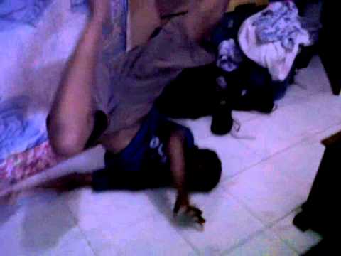 Me Headstand and Shoulder Freeze