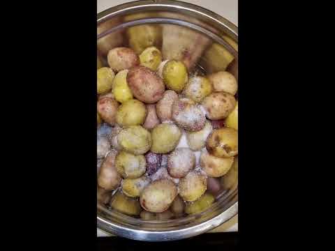Не выбрасывайте мелкий картофель - YouTube