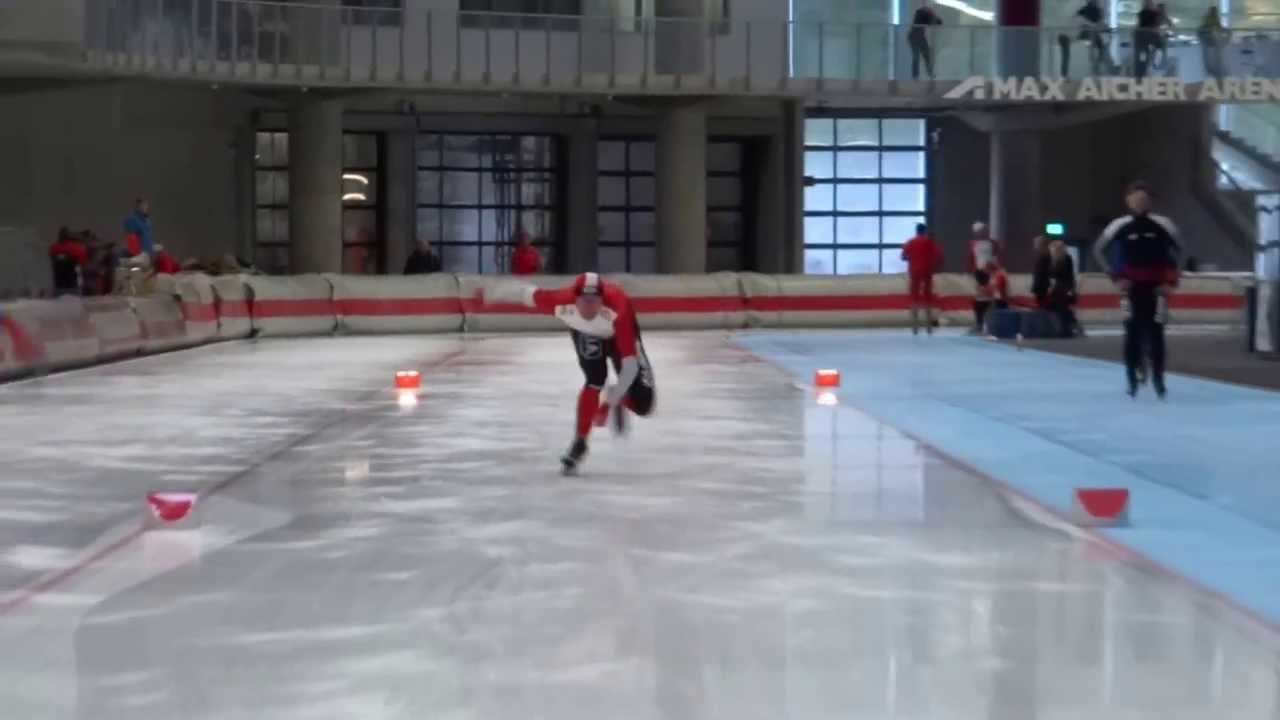 500 m speed skating crash