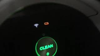 Roomba pulsing amber light (Charging)