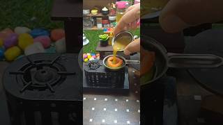 Tiny paratha omelette 🍲🥚 #tinyfoodcooking #miniaturecooking #shortsfeed #minifood
