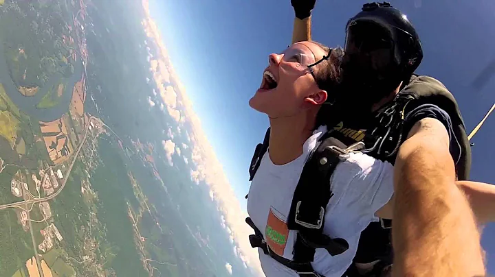 Tandem Skydive | Knoxville, TN | Kristen Kerley