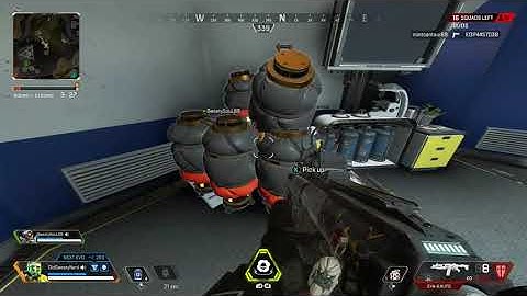 CAUSTIC TRAPS A TEAM MATE!!!! APEX LEGENDS