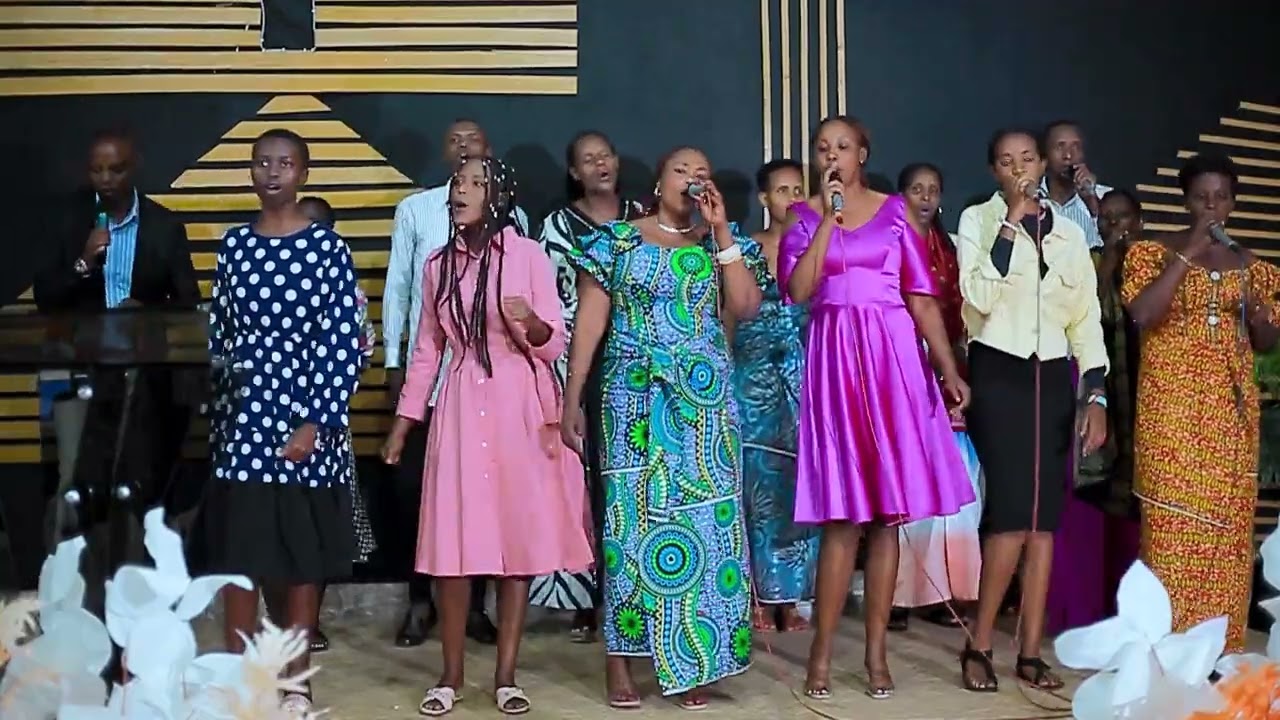 Indirimbo nziza cyane ya abundant life choir rusizi irebere nawe