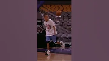 Young Stephen Seth Curry Hoopin At The Raptors Arena 